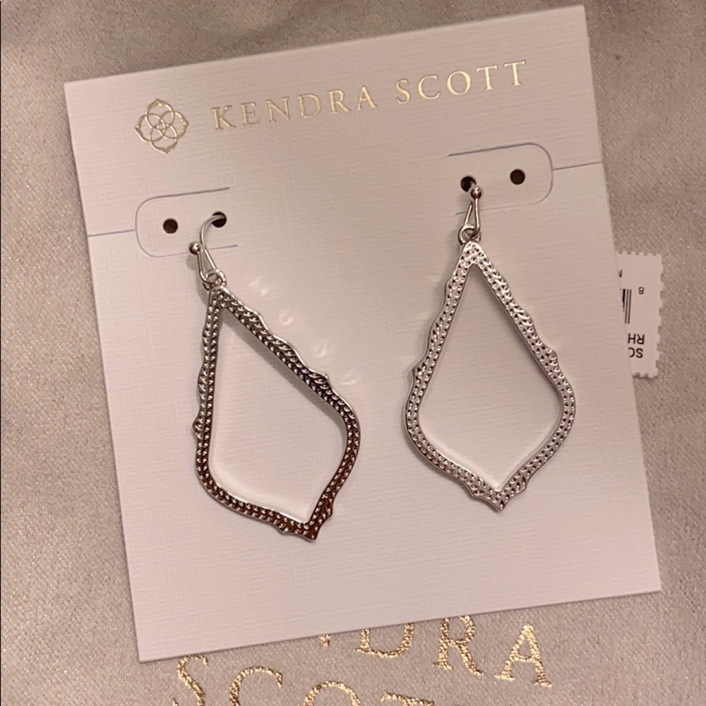 Kendra Scott Sophia Earrings NWT Silver